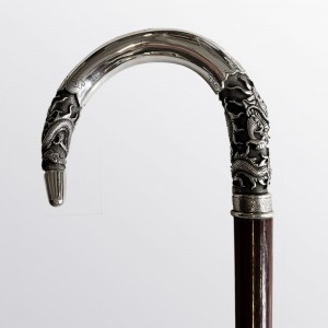 Orfèvre restaurateur : restauration d'un pommeau de canne en argent après restauration